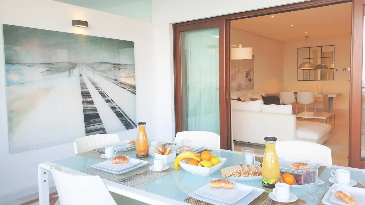Luxury Apartment Frontal Beach In Doncella Beach Estepona