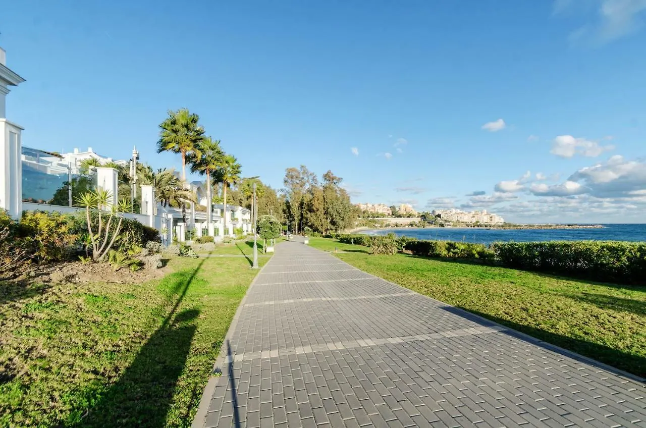 Luxury Apartment Frontal Beach In Doncella Beach Estepona Spain