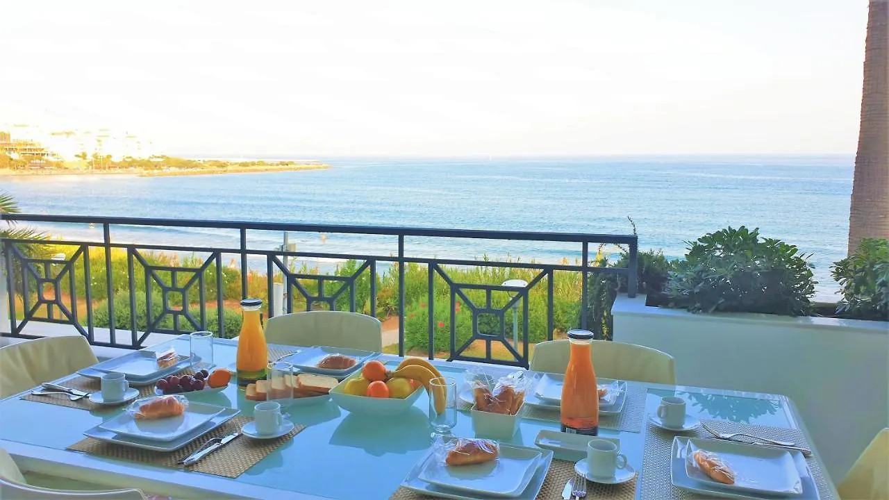 Luxury Apartment Frontal Beach In Doncella Beach Estepona
