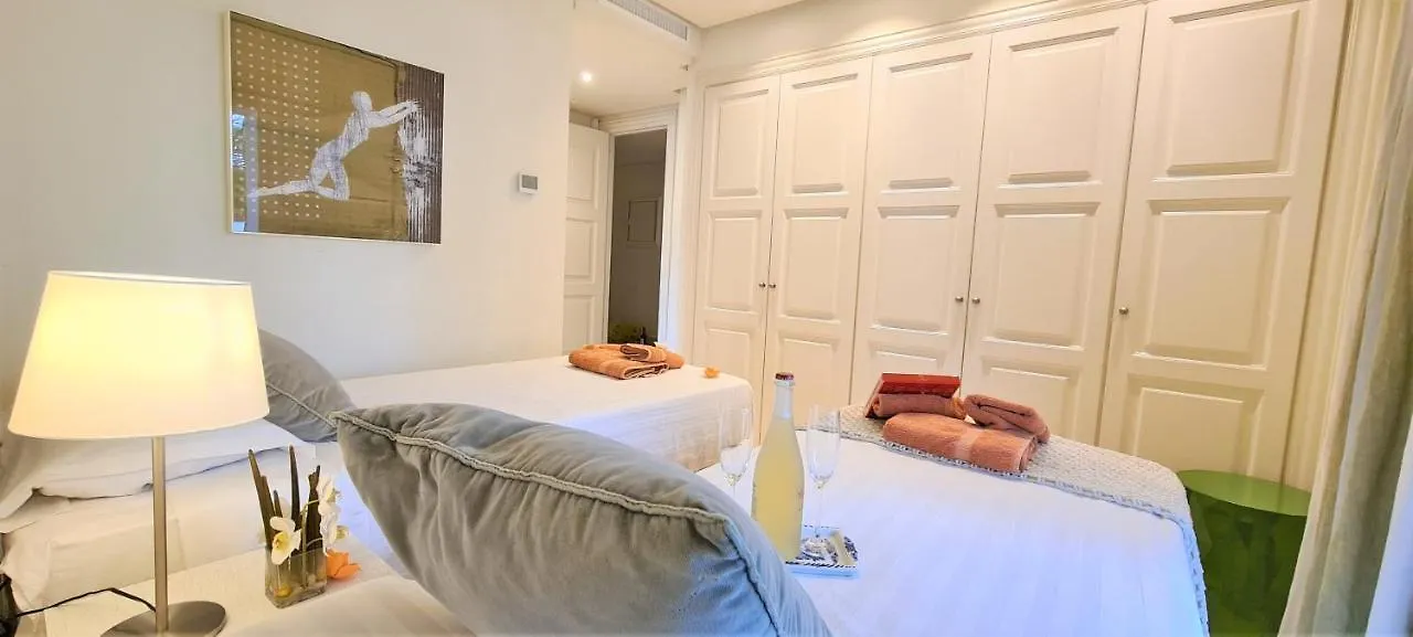Luxury Apartment Frontal Beach In Doncella Beach Estepona 0*,