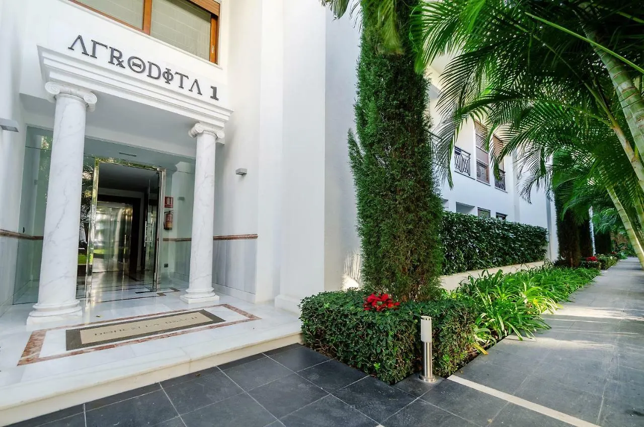 Luxury Apartment Frontal Beach In Doncella Beach Estepona 0*,