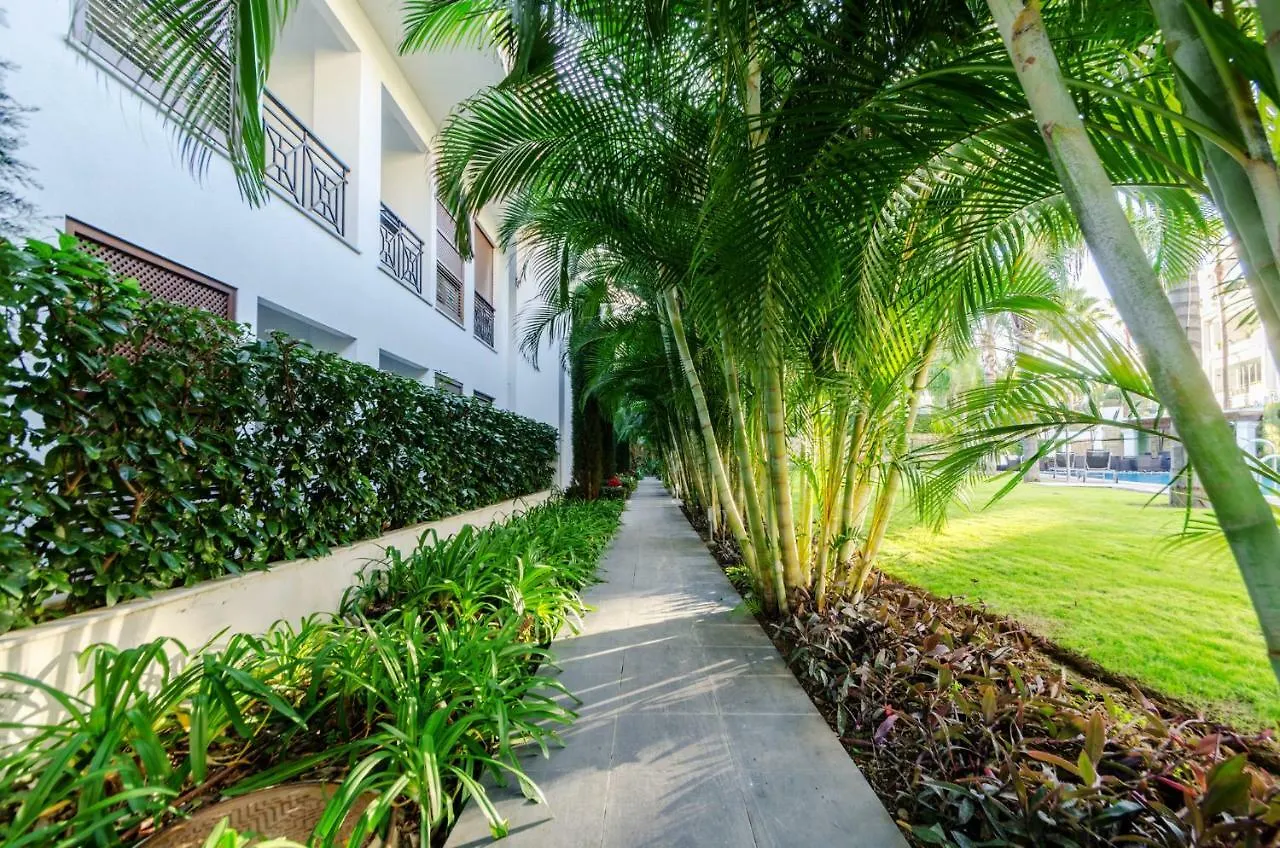 Luxury Apartment Frontal Beach In Doncella Beach Estepona